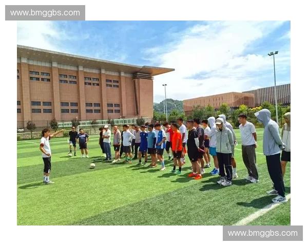 以体育教练体系为核心推动竞技体育与全民健身协同发展的创新模式探索